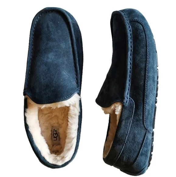 UGG Men's Blue Suede Moccasin Slipper Shoe Size 12